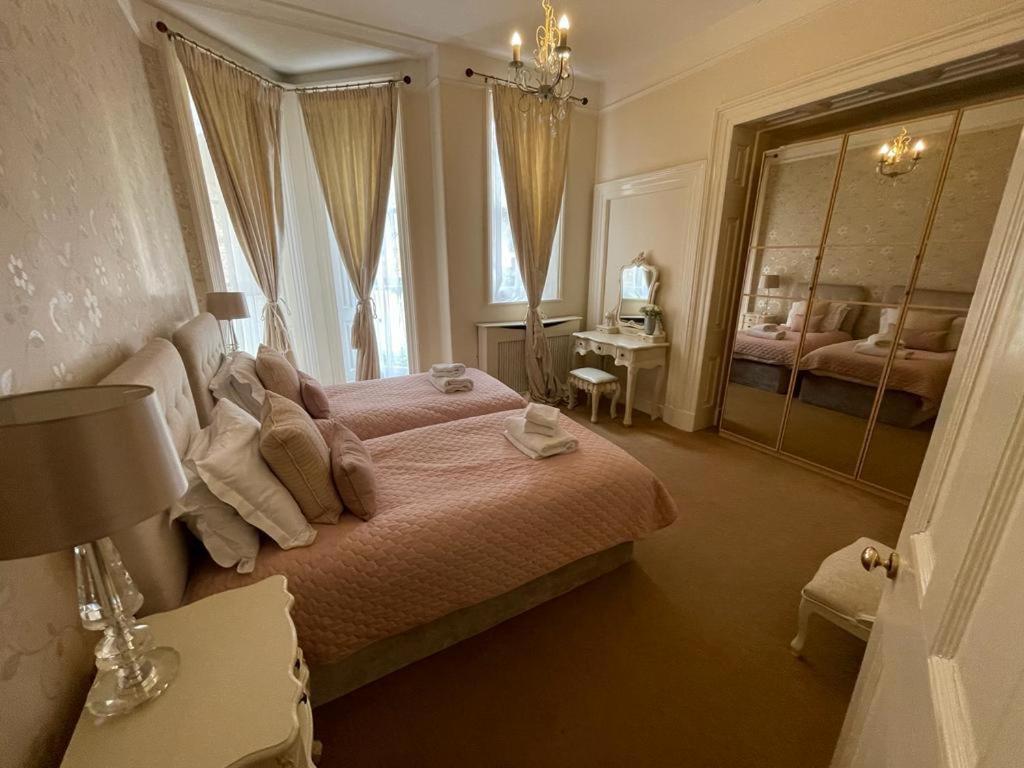 50A Clifton Garth Apartment York Bagian luar foto