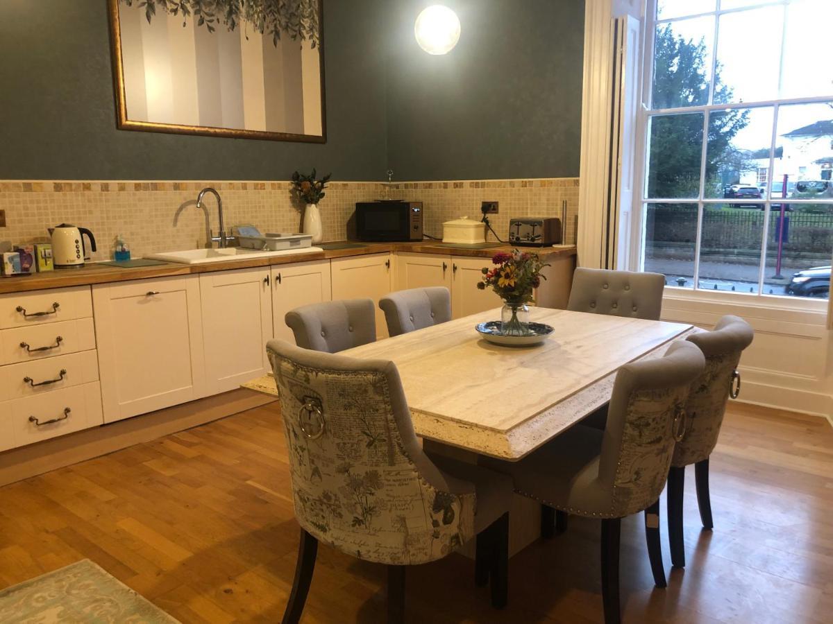 50A Clifton Garth Apartment York Bagian luar foto